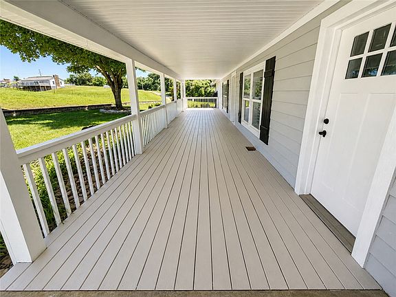 5th image of 21385 Griggs Rd