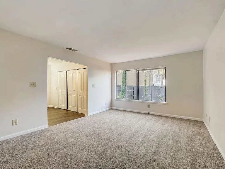 3575 Oakvale Rd #505 — Photo 31