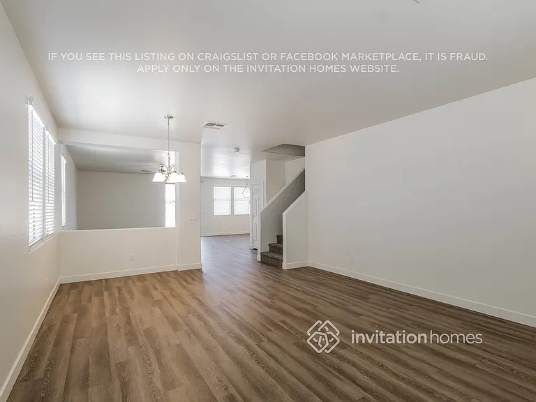 1806 E Patrick Ln — Photo 5