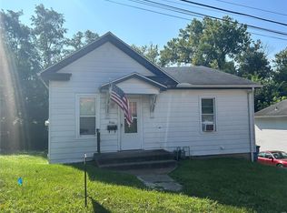 216 W 4th St, Edwardsville, IL 62025