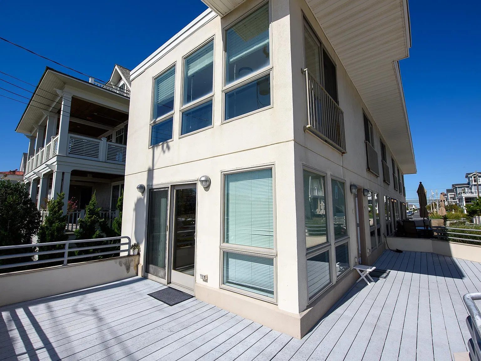 3215 Atlantic Ave — Photo 4