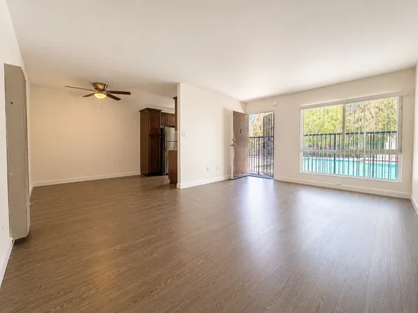 7516 Parkway Dr #1E, La Mesa, CA 91942