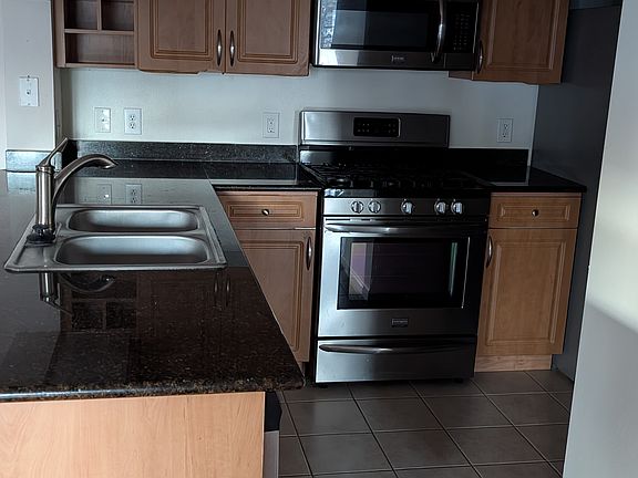 5th image of 12140 Garden Grove Cir Unit 203