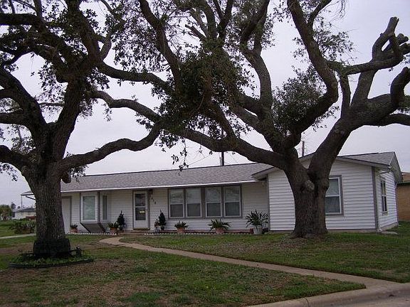 2nd image of 1414 Bayou Shore Dr