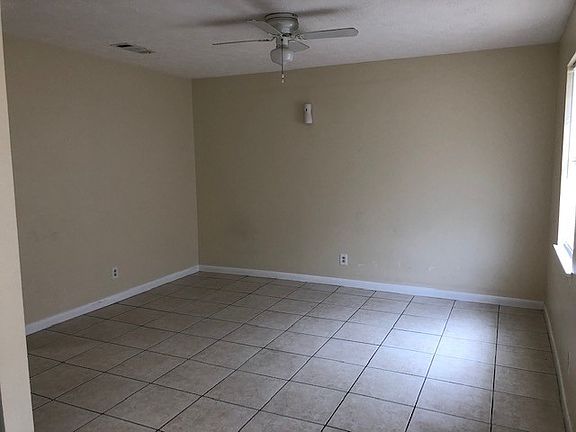 4th image of 1102 Frankford Ave APT A