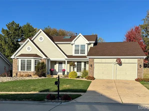 631 Loehr Estates Dr, Ballwin, MO 63021