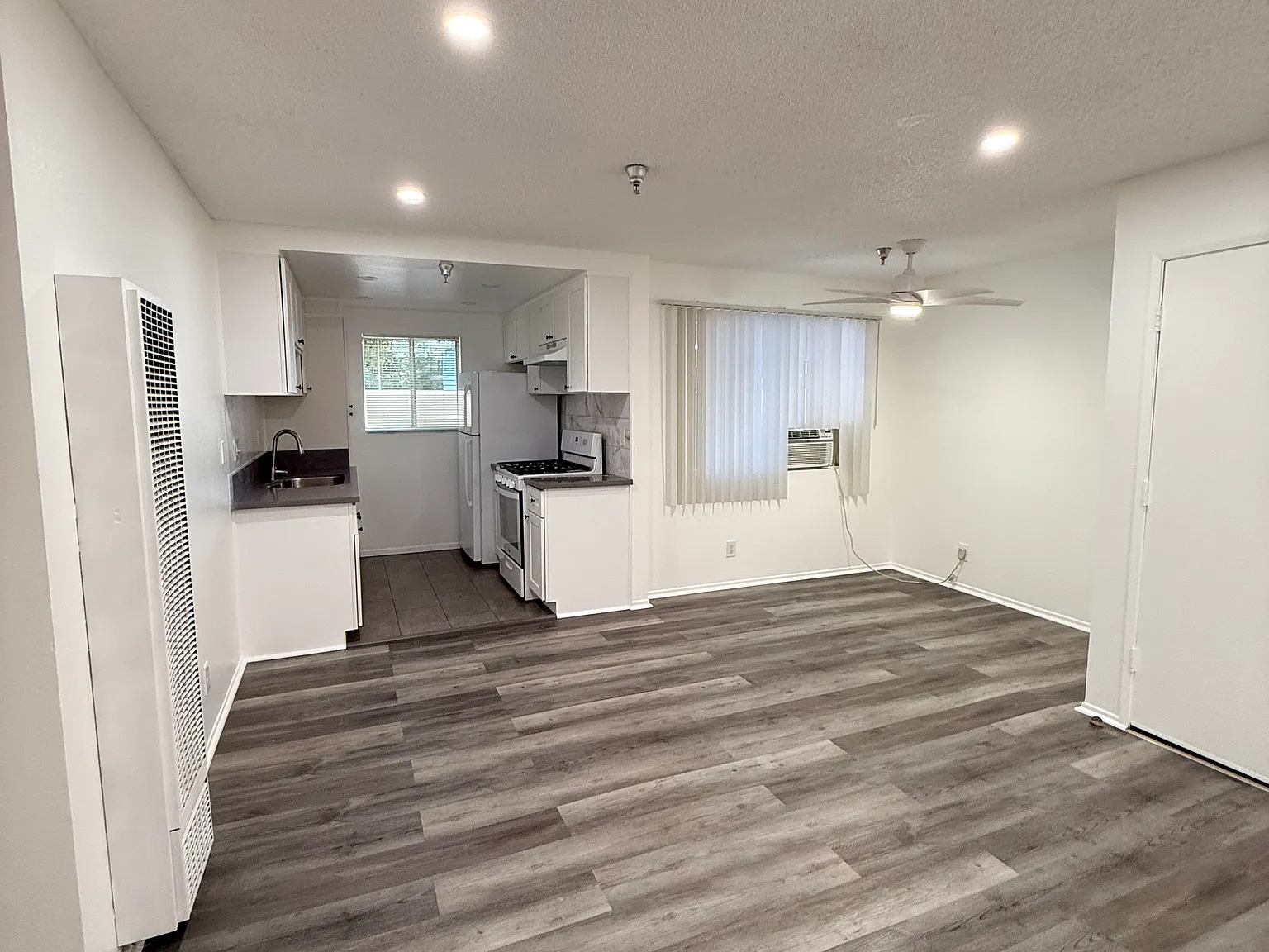 2 bed, $2,695 — Photo 2
