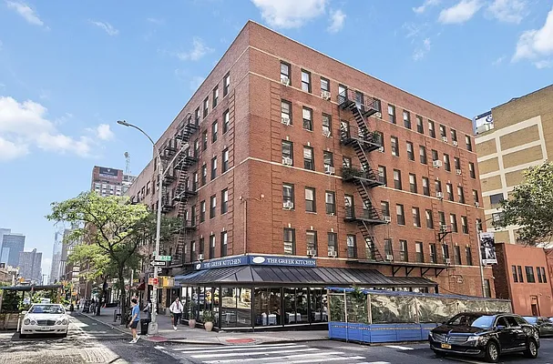 Rented by Douglas Elliman | media 21