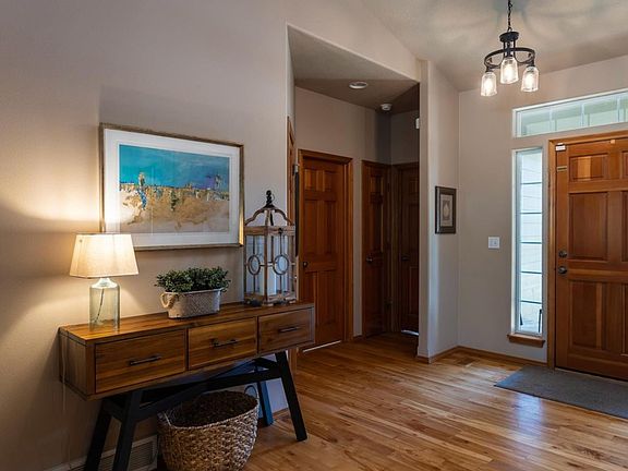 5th image of 4107 E Summercrest Ct