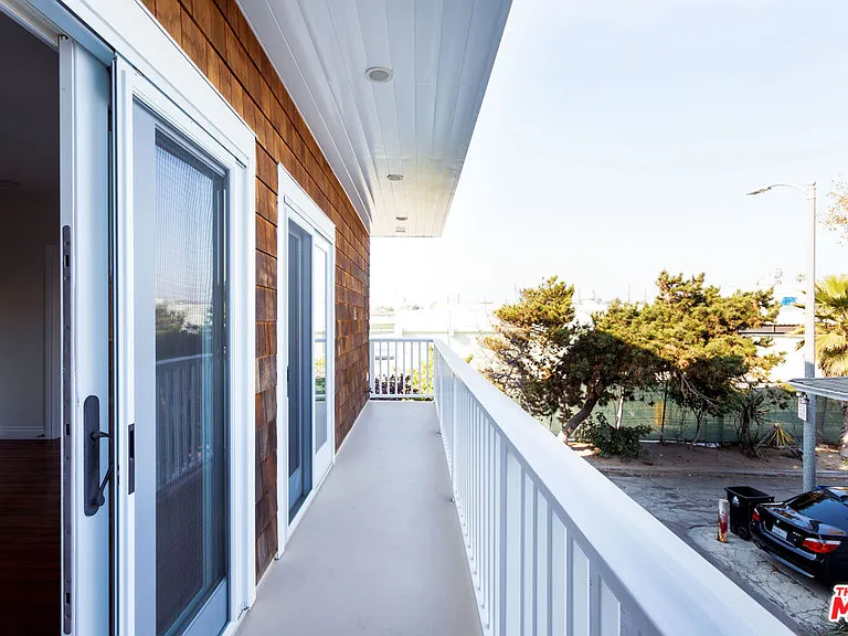 702 Pacific Ave — Photo 38