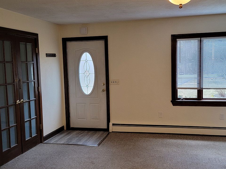 Front entrance & living room