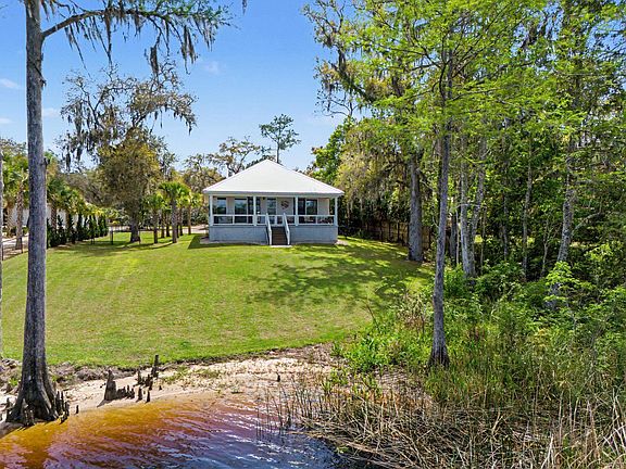 3rd image of 139 Rio Vista Dr