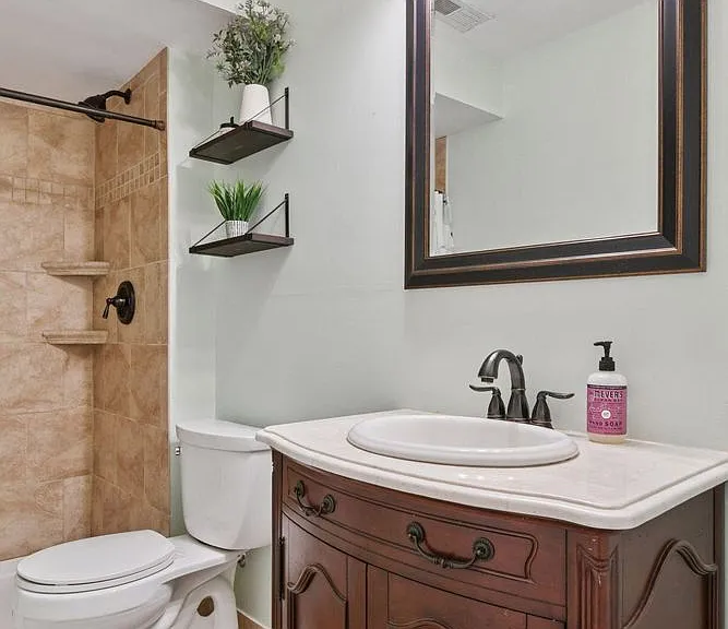 1042 Pontiac Ln #1042 — Photo 10