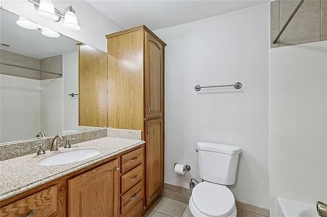 2327 Dauphine St — Photo 7