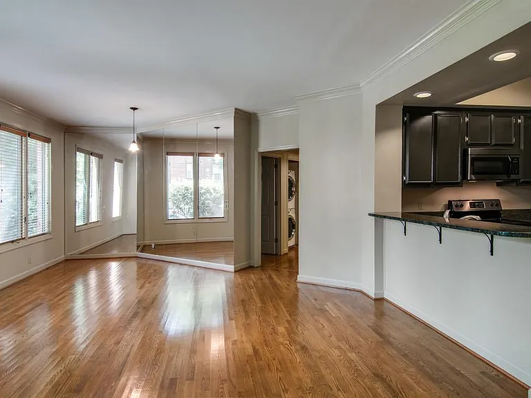 2110 Portland Ave #104 — Photo 3