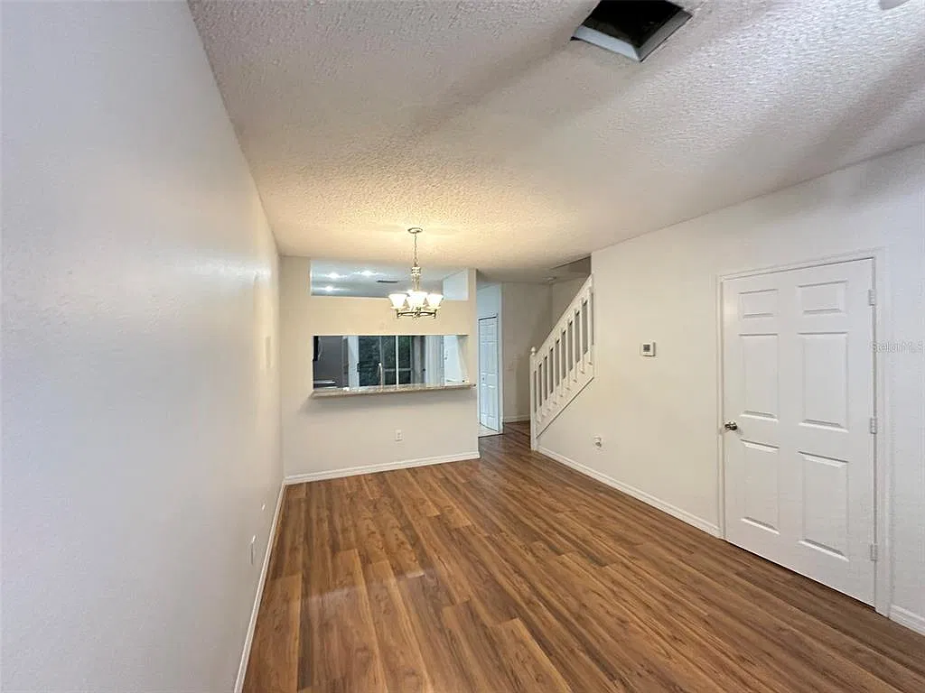 2 bed, 2.5 bath, 1184 sqft, $1,700 — Photo 4