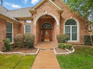 2413 Oak Brook Dr, Bedford, TX 76021