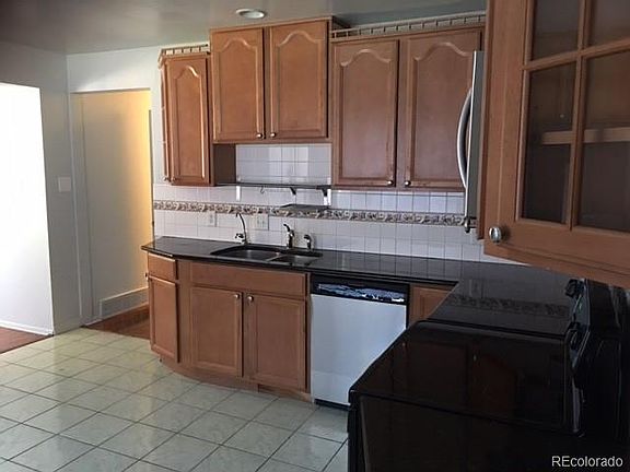 3rd image of 1505 S Fenton St