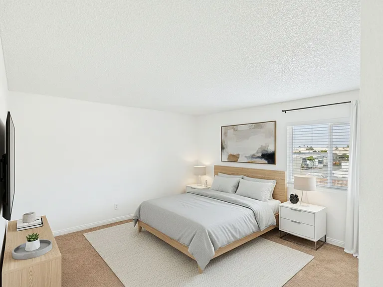 Anita Square Apartments — Photo 29