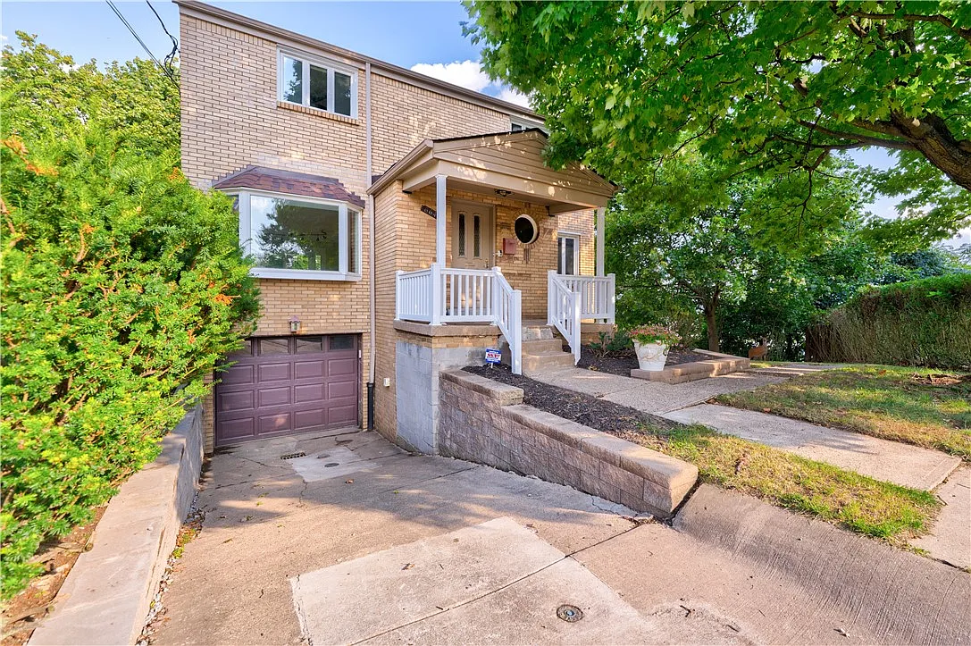 6640 Rosemoor St photo 1