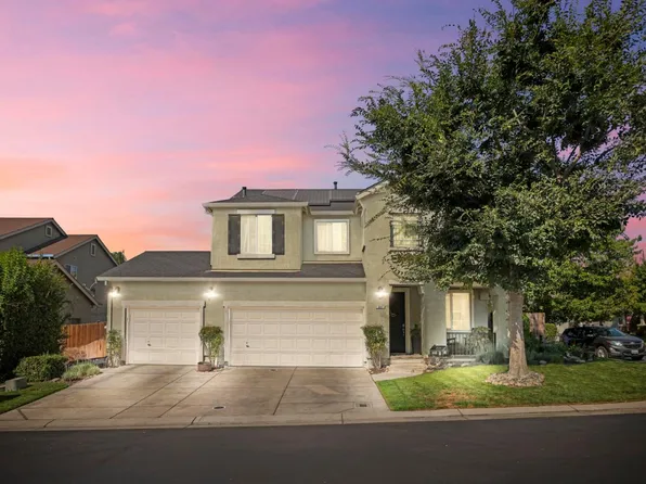 201 Waters Edge Dr, Waterford, CA 95386