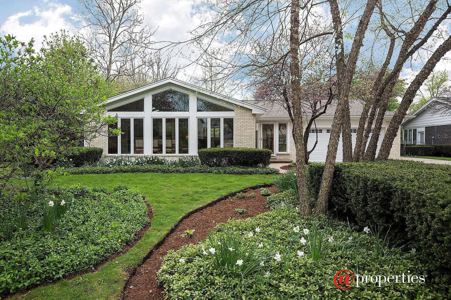 2665 Crabtree Ln photo 1