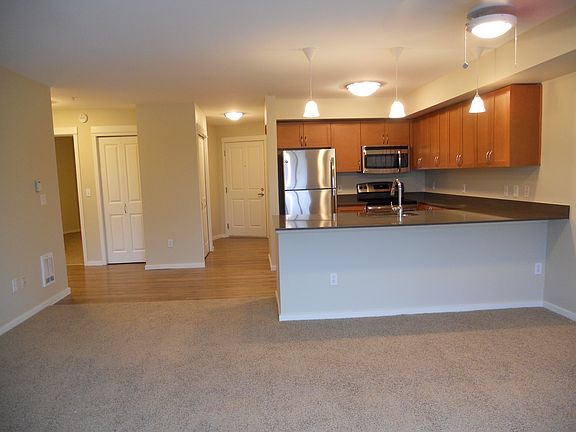 Open layout- great for entertaining