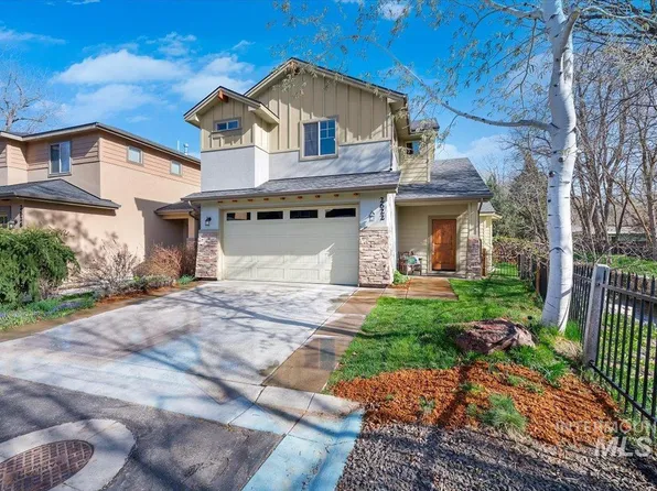 2622 N Cisco Ln, Boise, ID 83702