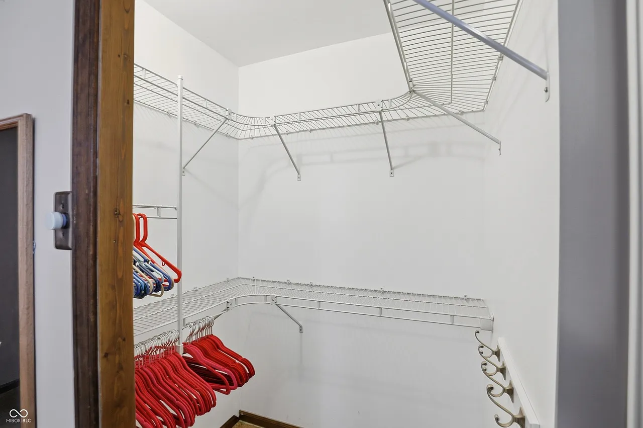 3 bed, 1025 sqft, $1,400 — Photo 3
