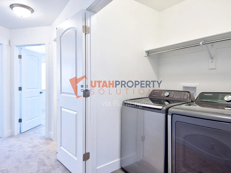1621 N 3890 W — Photo 21