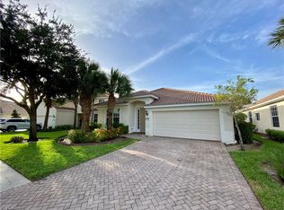 2177 Fairmont Ln, Naples, FL 34120