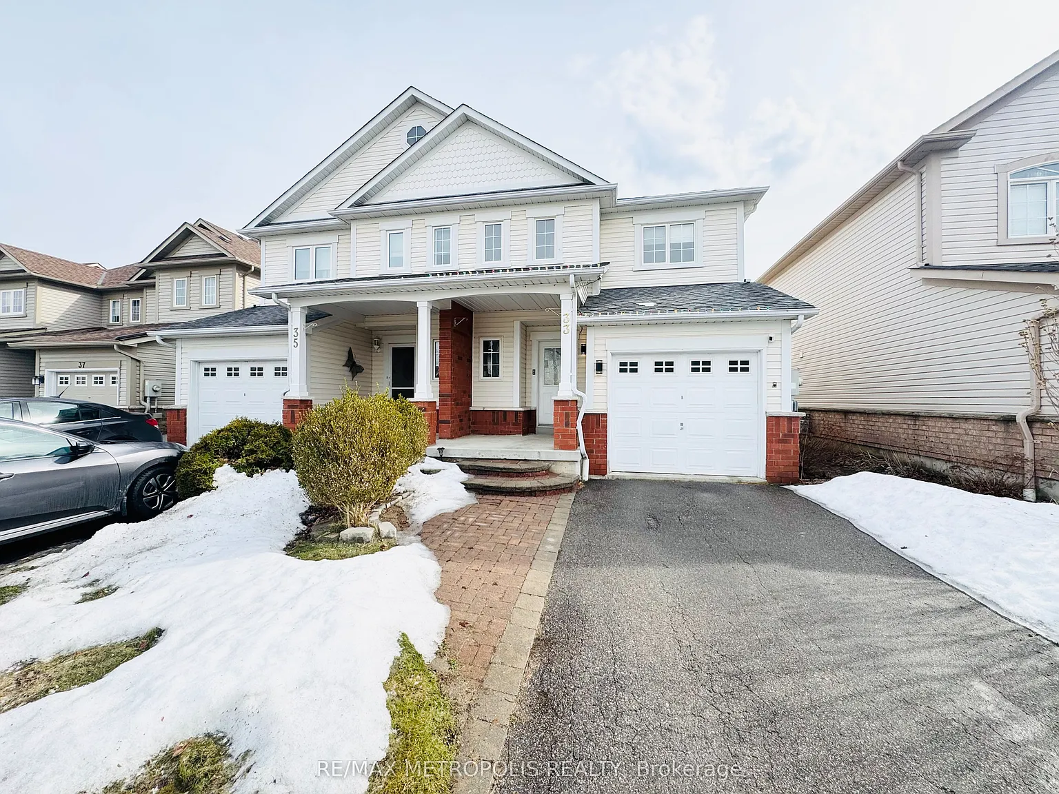 3 bed, $2,850 — Photo 1
