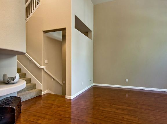4th image of 491 Mill River Ln