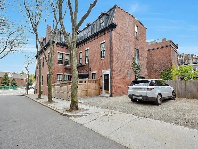 401 Main St #401 — Photo 23