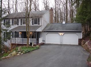 131 Timber Ln, Mount Gretna, PA 17064