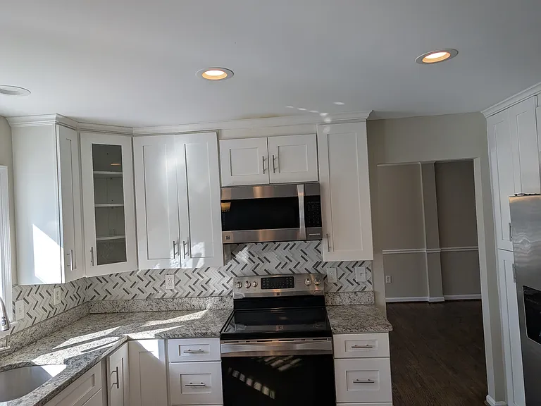 16004 Kings Mountain Rd — Photo 9