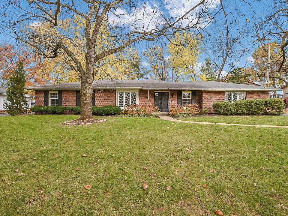 1st image of 11617 Larkmont Dr