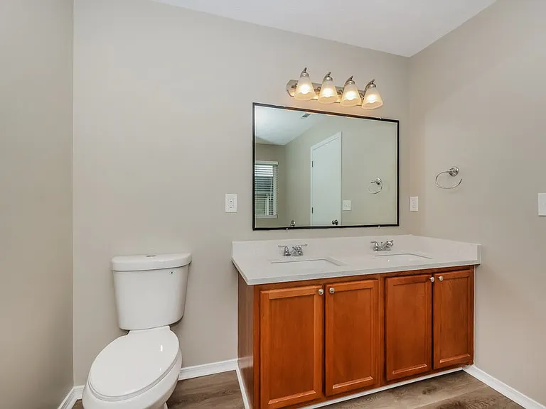 1102 Seven Oaks Blvd — Photo 12