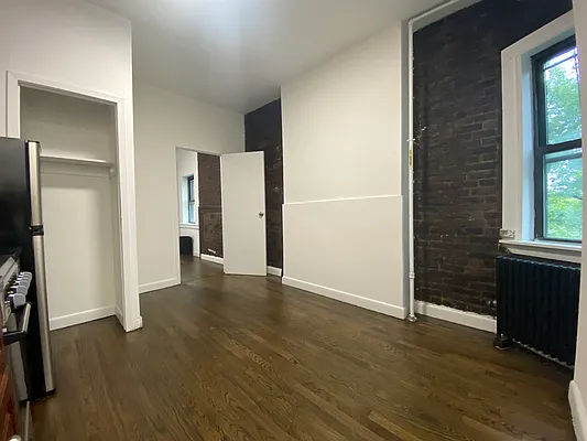 Rented by Bond New York | media 15