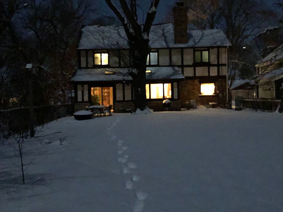 2nd image of 815 N Gary Ct
