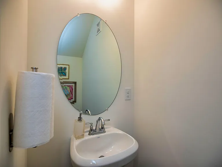 4260 Brevard Blvd — Photo 20
