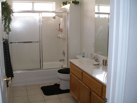 2nd Bathroom