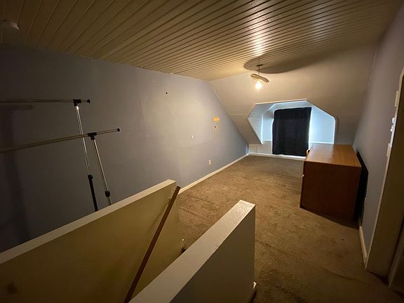 5th image of 934 E Nora Ave