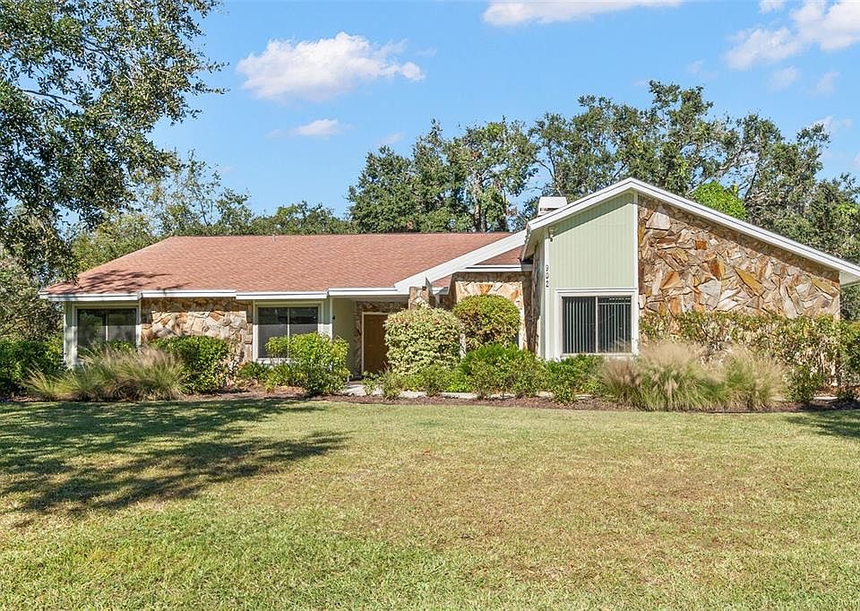 1st image of 902 Flatwood Ct
