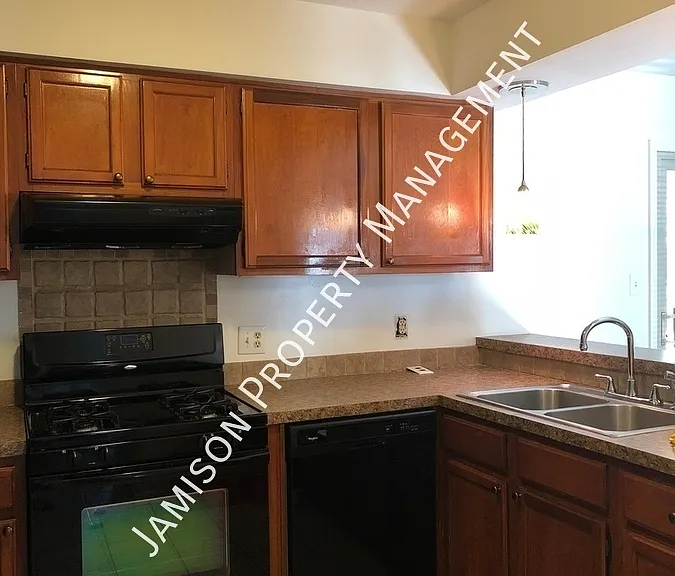 10926 Copper Field Dr — Photo 10