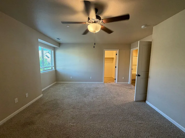 1194 Velarde Cir — Photo 53