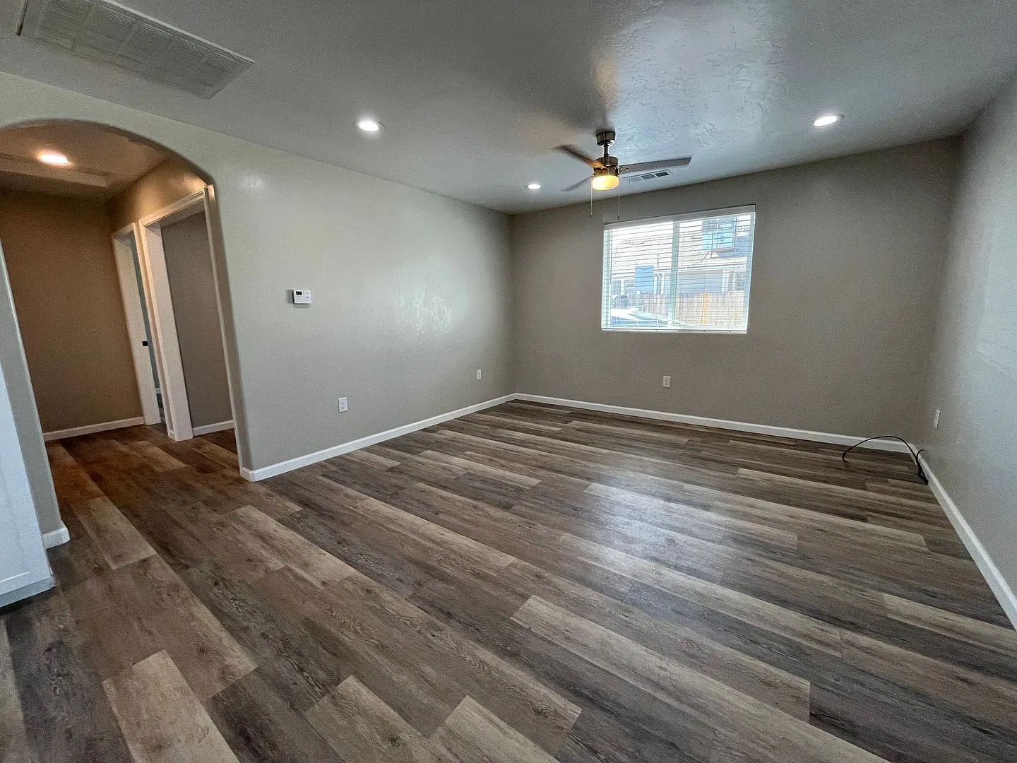 Beautiful Porterville Home, Available Now! — Photo 2