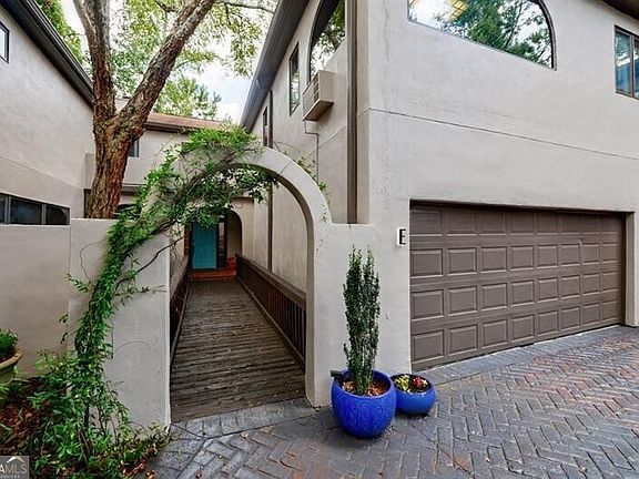 2nd image of 3491 Roswell Rd NE APT E