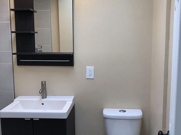 4th image of 3623 Highland Ave