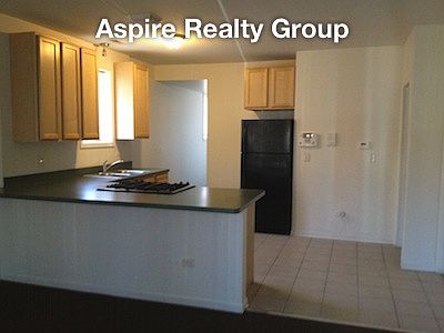 4th image of 2843 W Polk St #2
